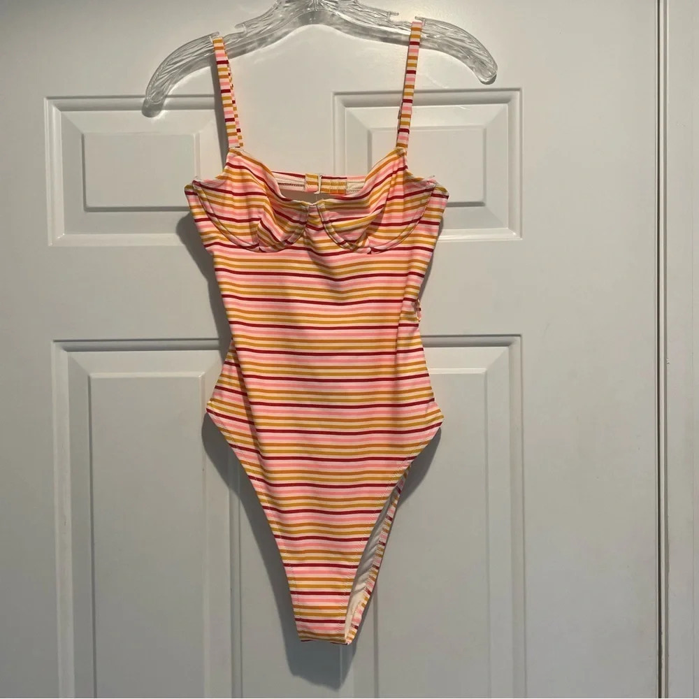 Aerie striped one piece underwire swimsuit 15239